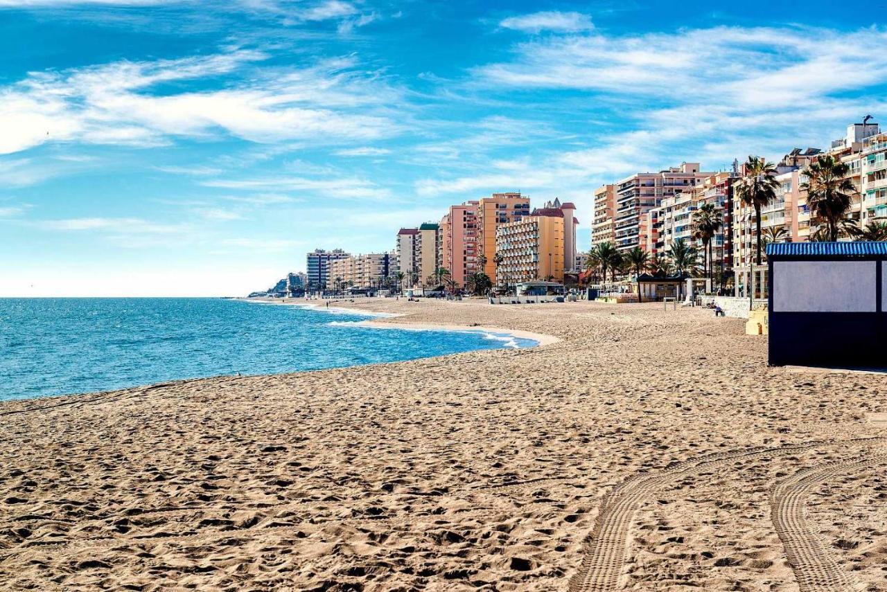 Beachfront -- New Luxury Apartment -- 1ª Linea Playa -- Fuengirola City Center -- Private Parking -- Panoramic Sea Views -- Exterior foto