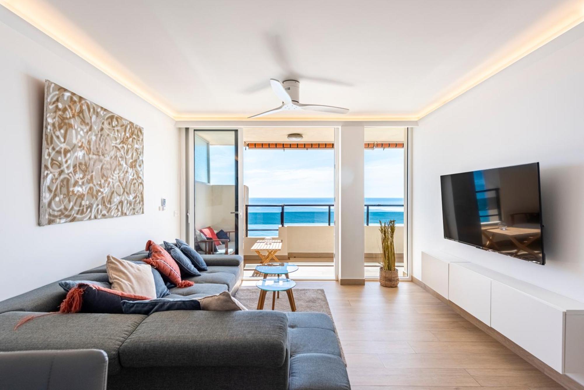 Beachfront -- New Luxury Apartment -- 1ª Linea Playa -- Fuengirola City Center -- Private Parking -- Panoramic Sea Views -- Exterior foto